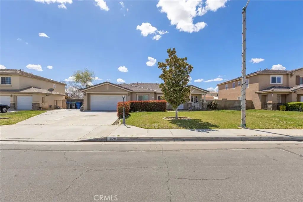 1628 Marion Avenue, Lancaster