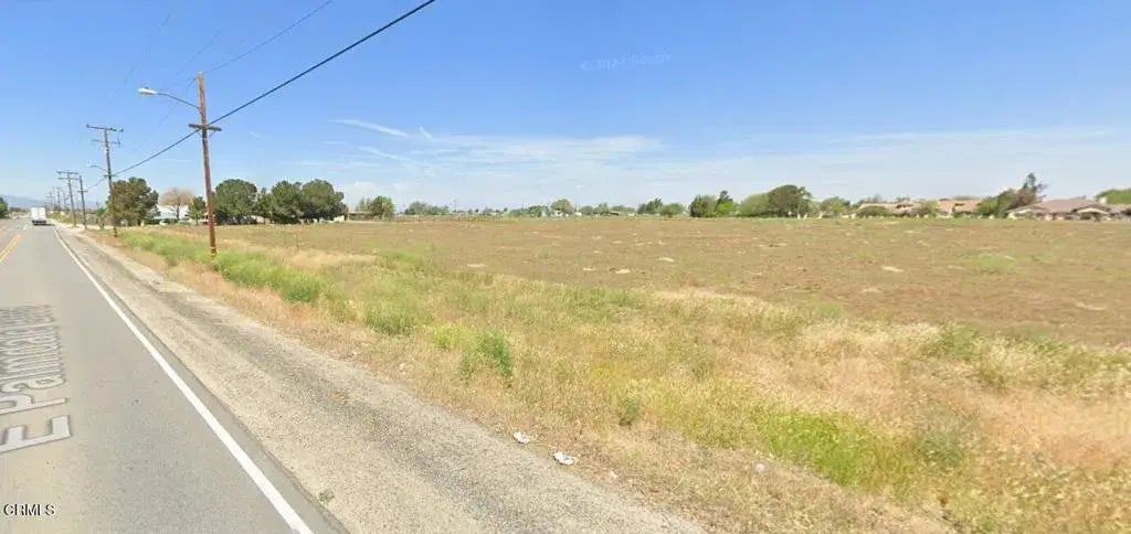 E Palmdale, Sun Village