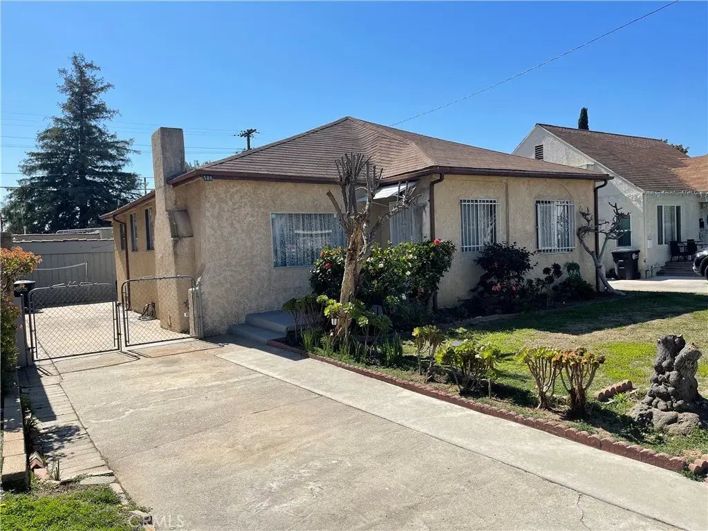 588 South Street, Glendale