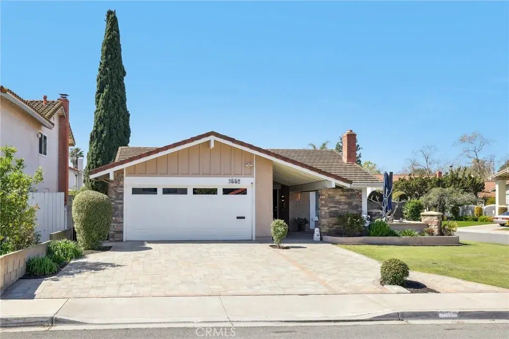 3552 Pine Street, Irvine