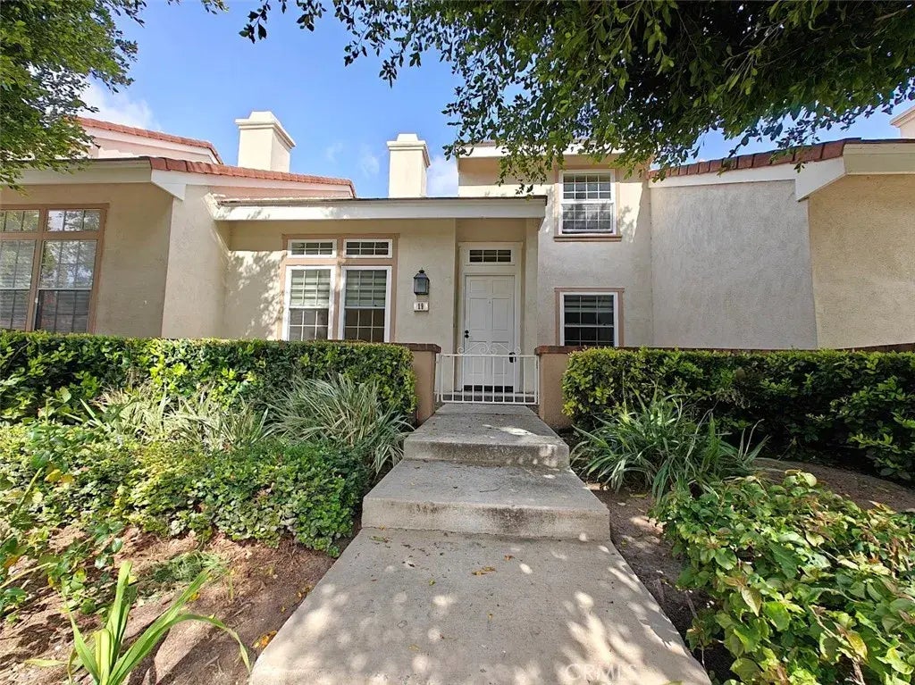 19 Georgetown 25, Irvine