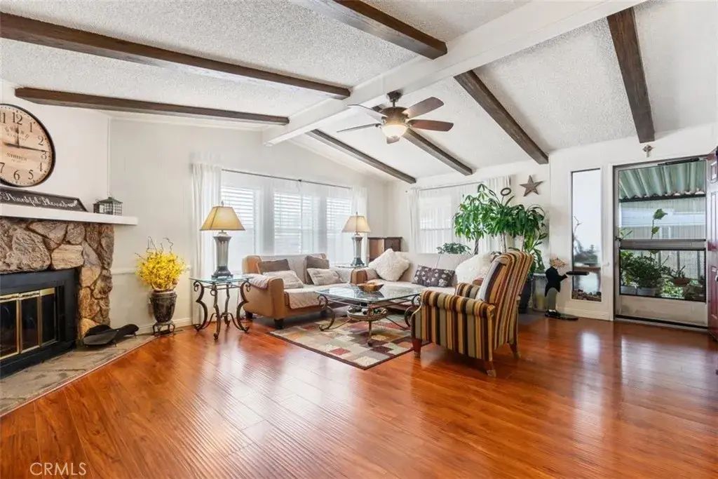18145 Soledad Canyon 73, Canyon Country