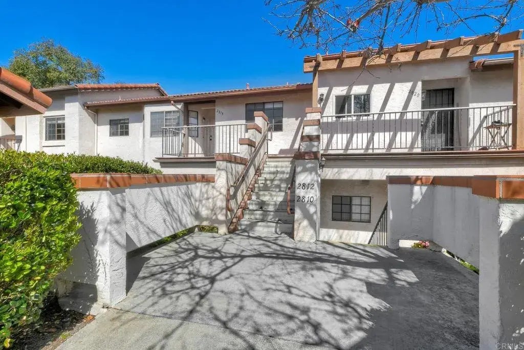 2818 New Castle Way, Carlsbad