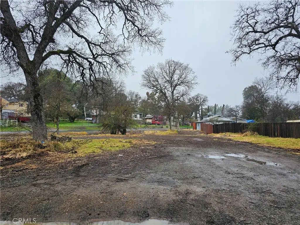 3800 Howard, Clearlake