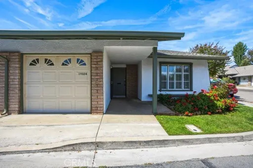 19324 Flowers Court, Newhall