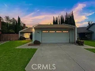 1916 N Pinecove Circle, Anaheim