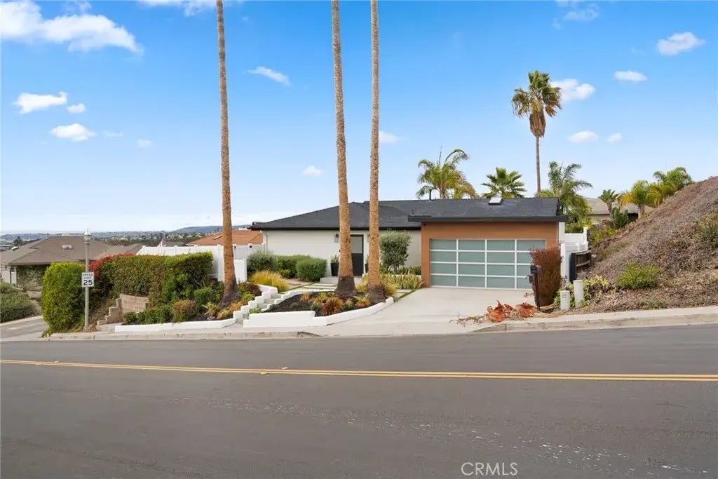 946 Avenida Presidio, San Clemente