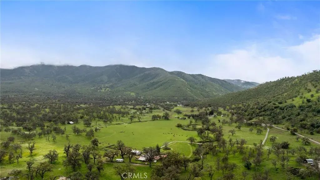 53660 Drive 152, Orosi
