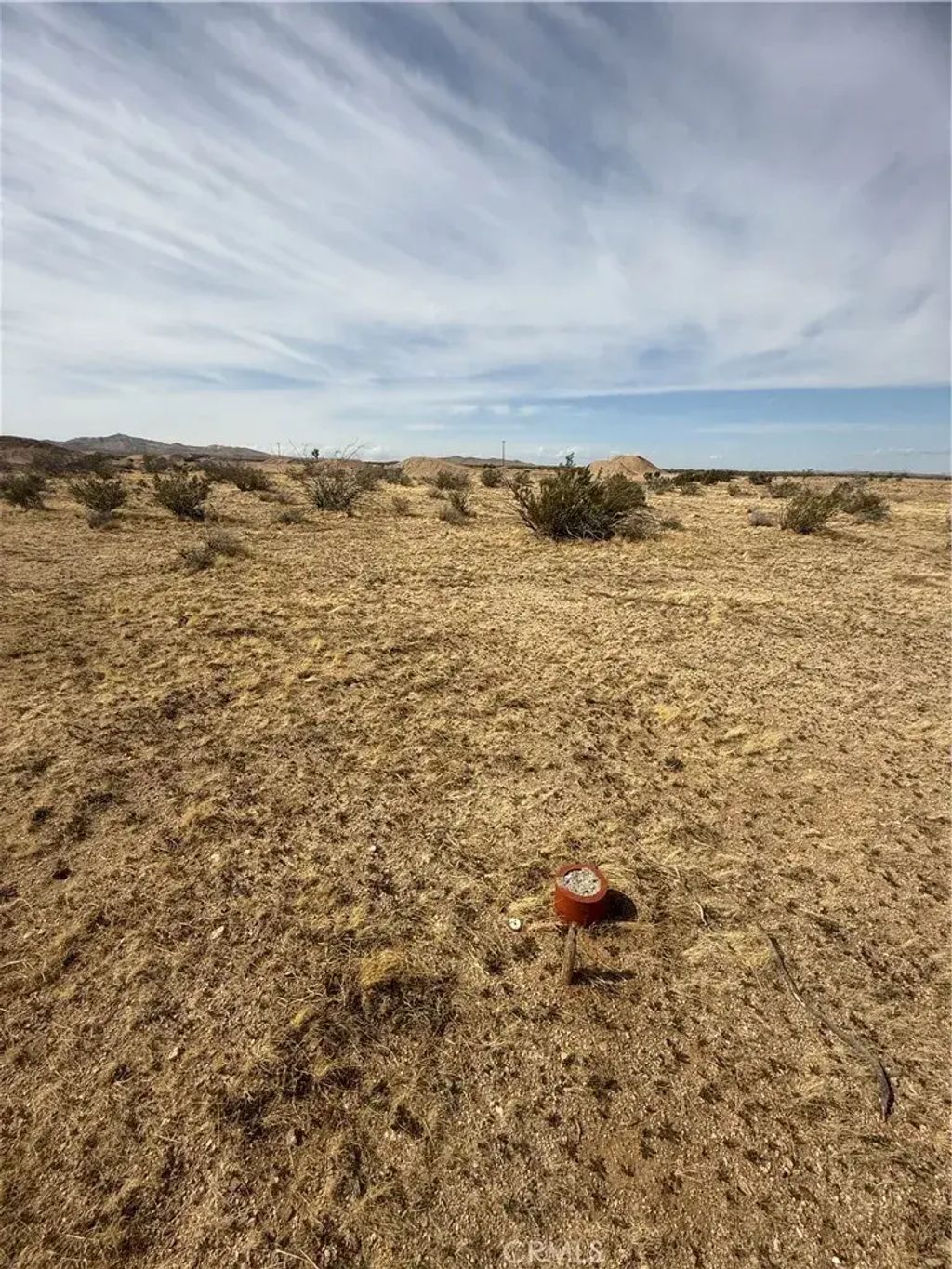 Drifting Sands, Adelanto