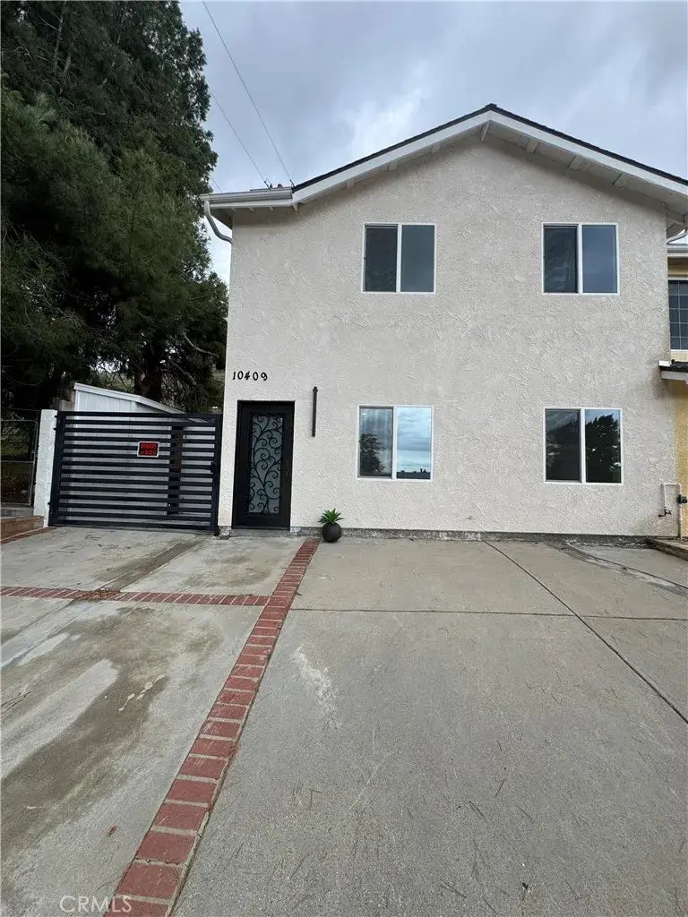 10409 Kurt St, Sylmar