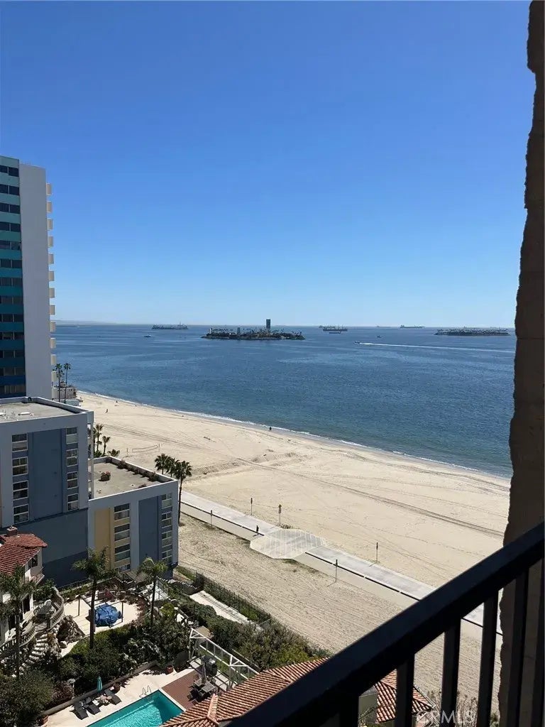 1750 E Ocean Boulevard 1103, Long Beach