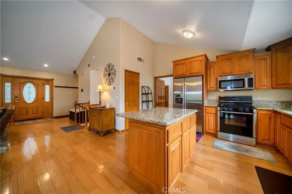 27391 Cottonwood Lane, Lake Arrowhead