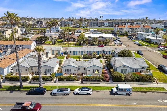 936 S Pacific Street, Oceanside