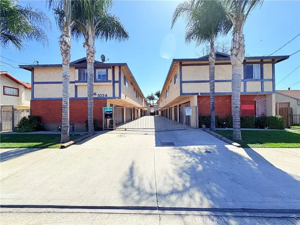 1036 Carob Way 4, Montebello