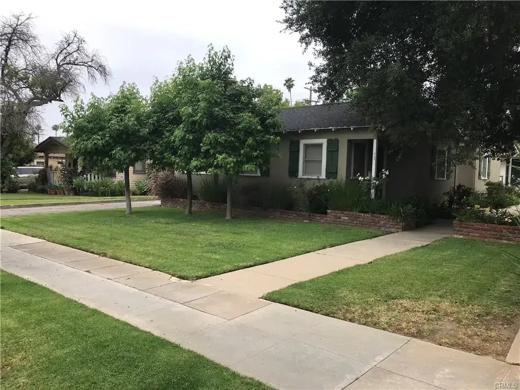 83 N Greenwood Avenue, Pasadena