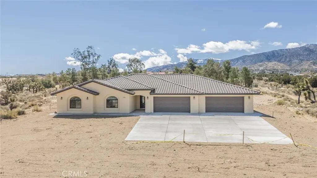 1483 Smoke Tree Road, Pinon Hills