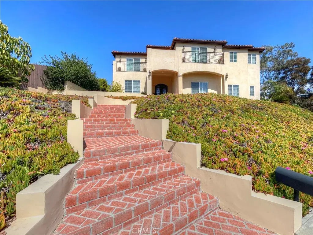 104 Avenida Caballeros, San Clemente