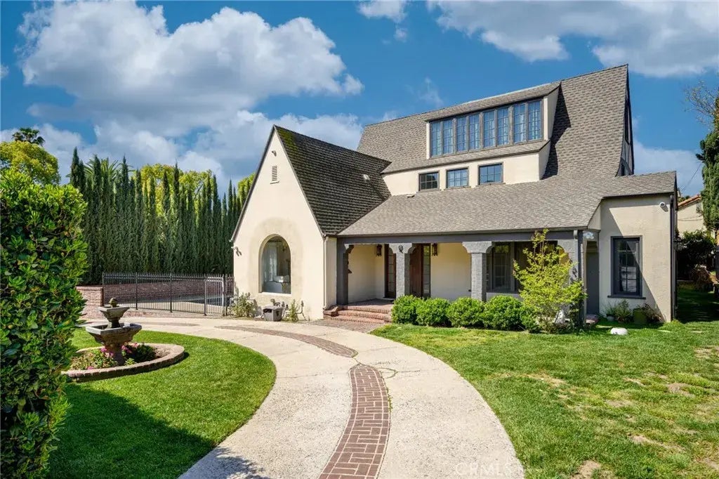 1421 N Central Avenue, Glendale