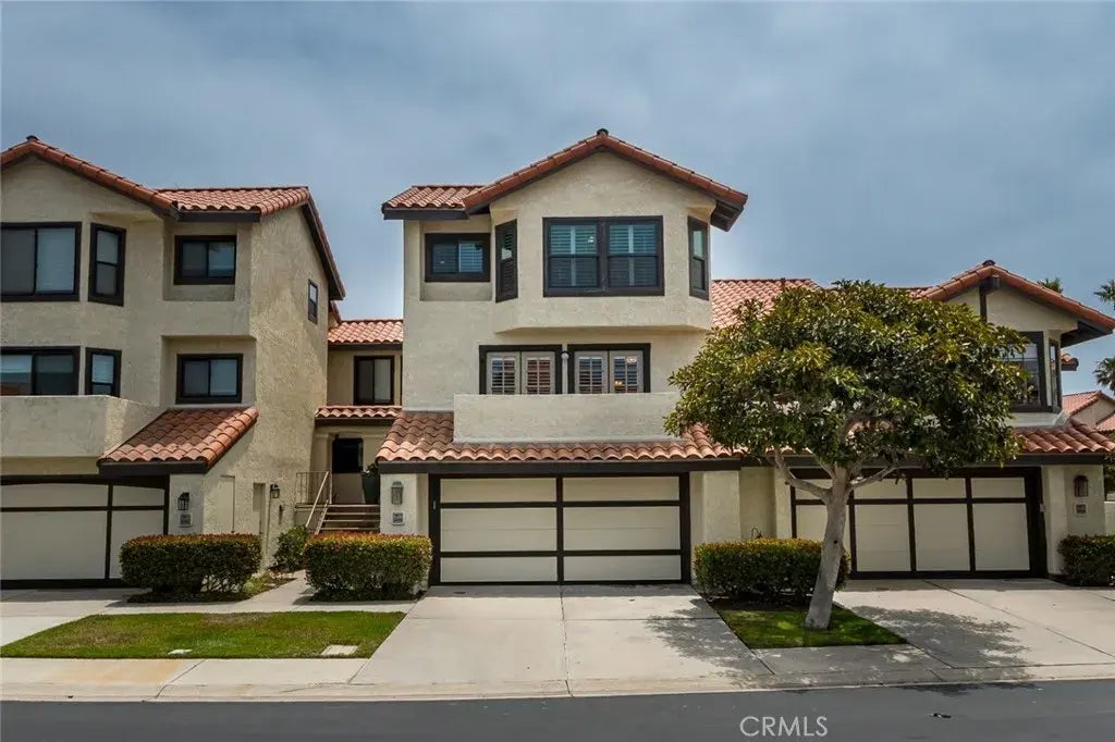 2244 Cannes Square, Oxnard