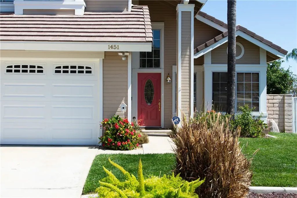 1451 Constitution Drive, Corona