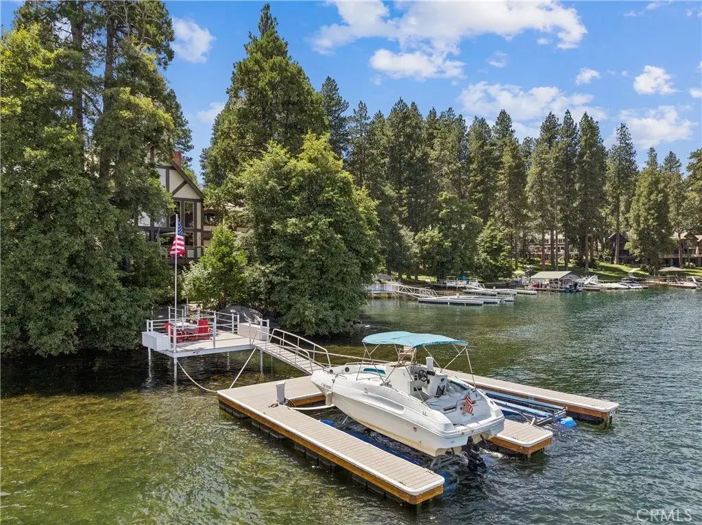 27990 Peninsula Drive North, Lake Arrowhead