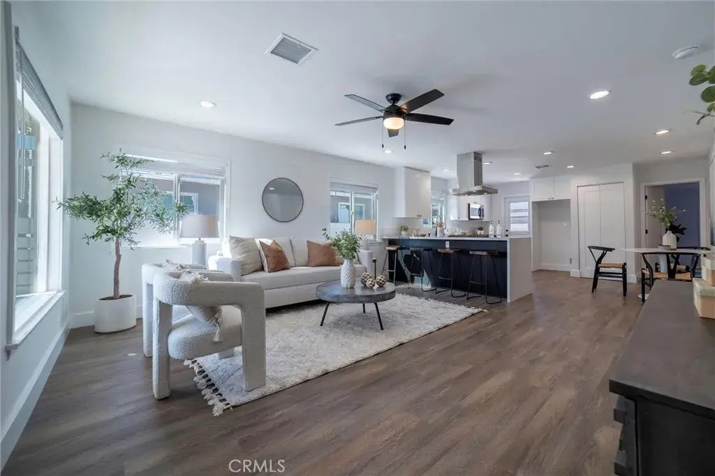 6525 Downey Avenue, Long Beach