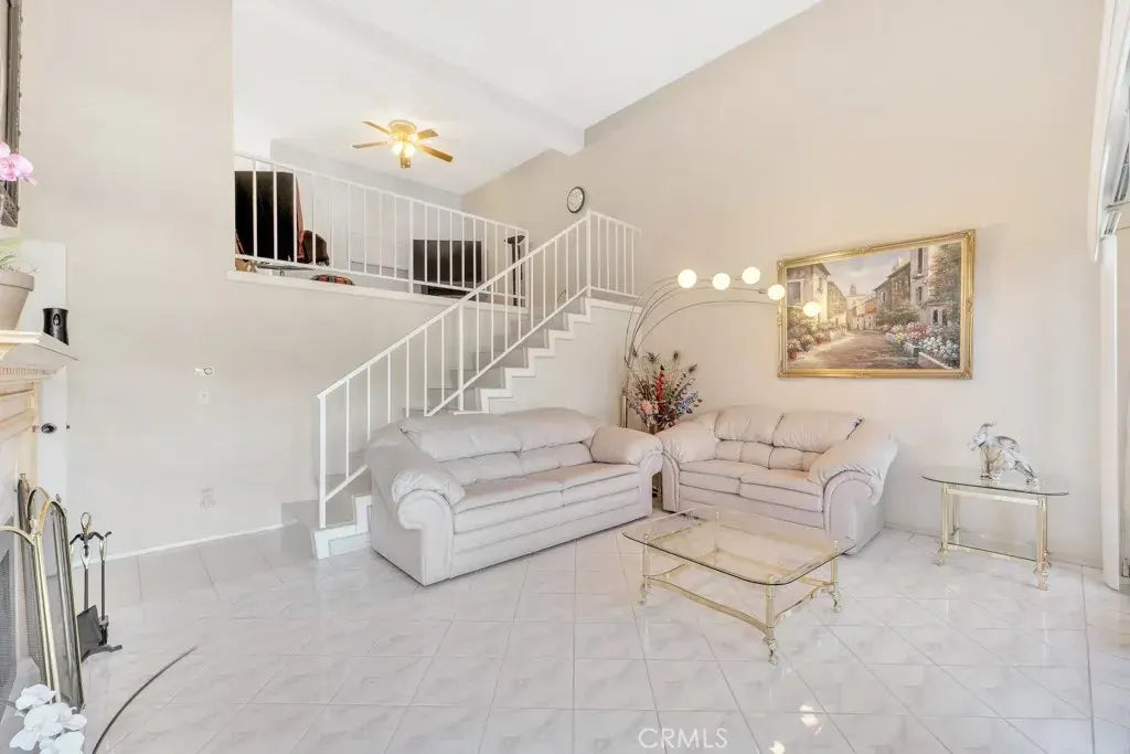 10480 Sunland Boulevard 16, Sunland