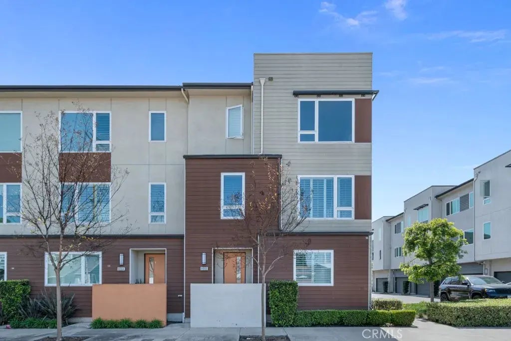 8000 7th Street, Downey