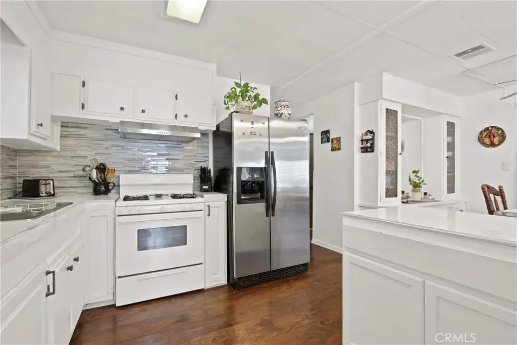23701 S Western 221, Torrance
