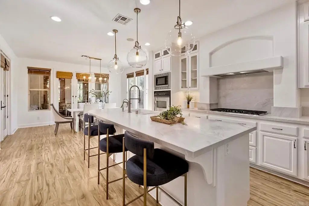 7557 Crescendo Lane, SANTALUZ