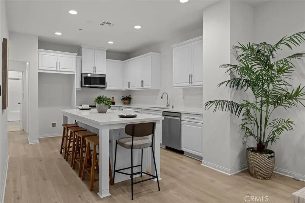 1665 W Bamboo Palm Drive, Anaheim