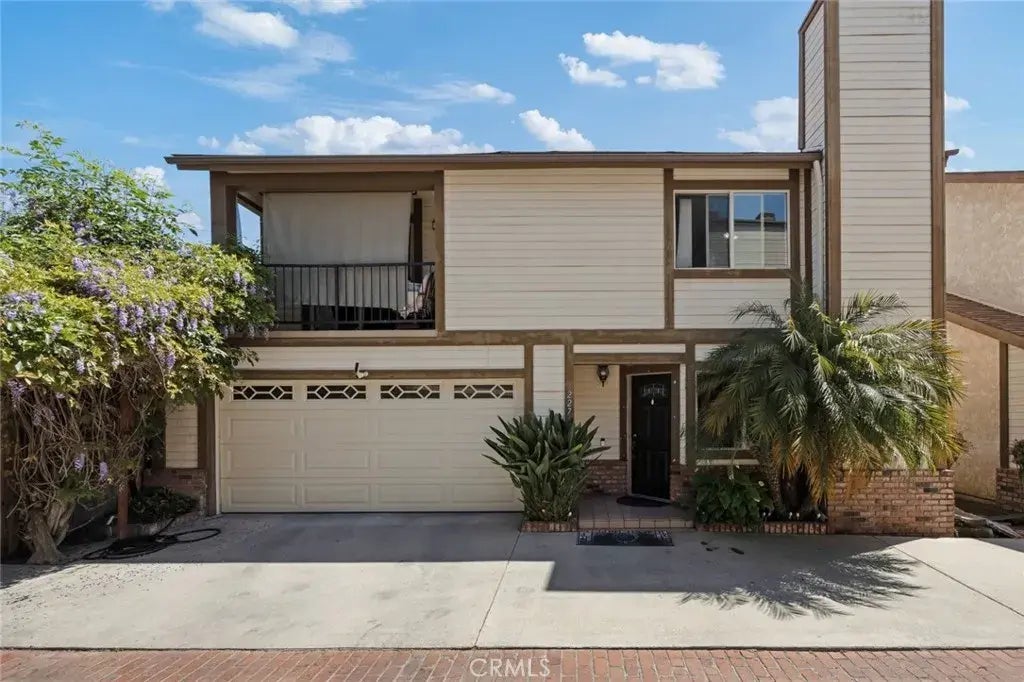 227 E Dexter Street, Covina