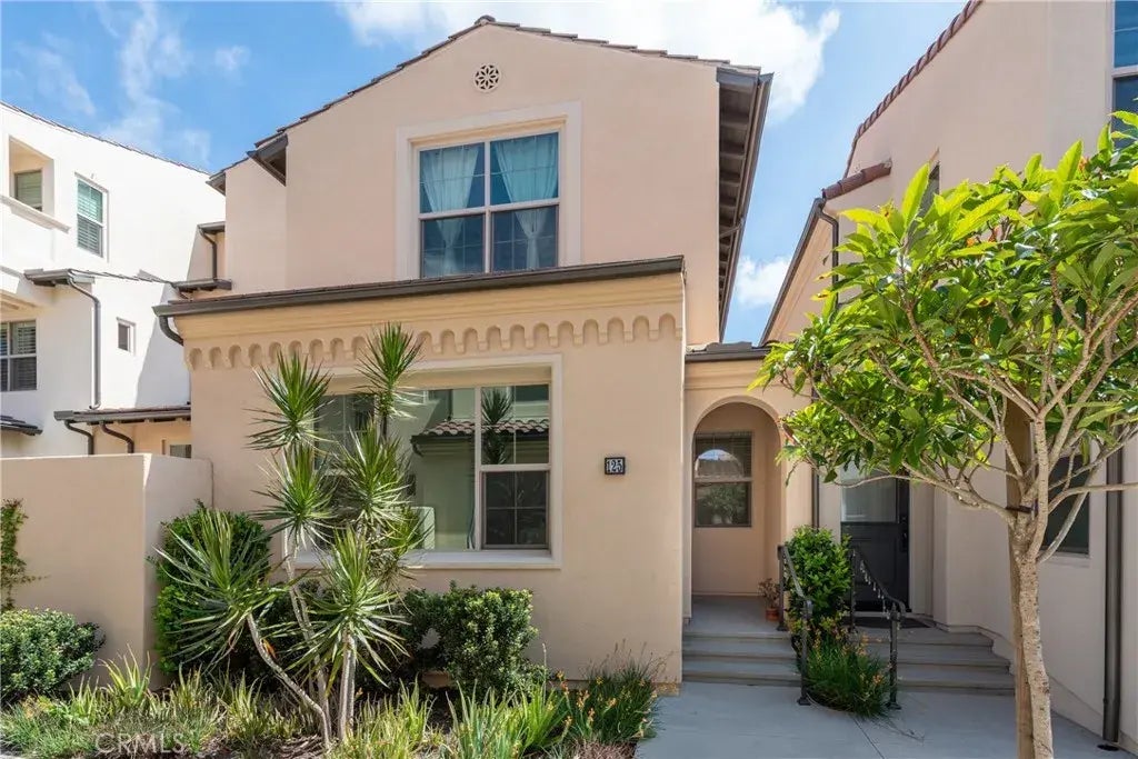 125 Milky Way, Irvine