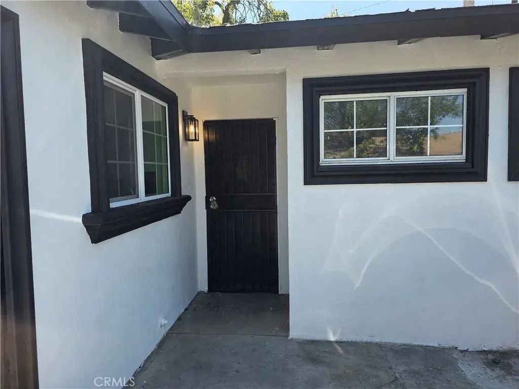 302 League Avenue, La Puente