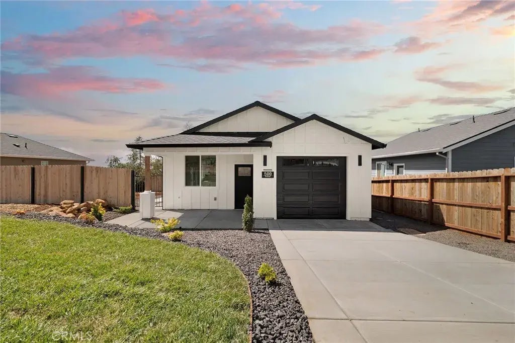 500 Fir Street, Paradise