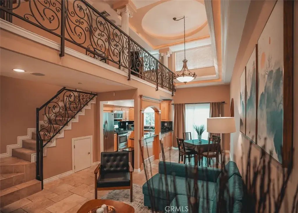 1153 San Rafael Avenue 105, Glendale