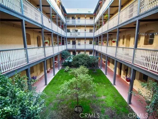 800 Pacific Avenue 309, Long Beach