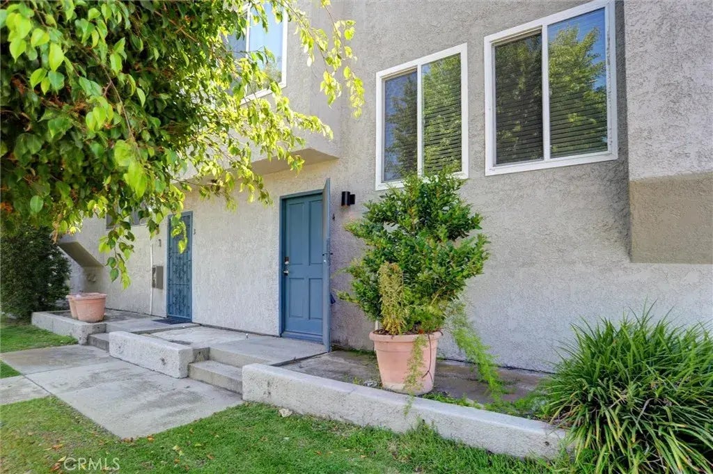 15305 S Berendo Avenue 4, Gardena