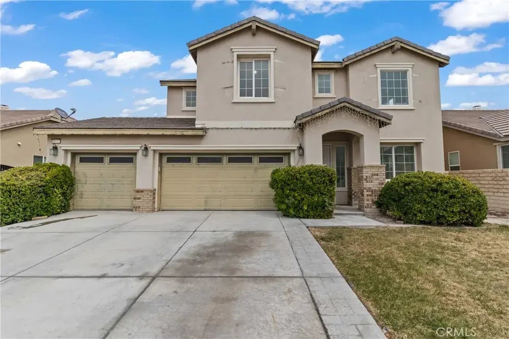 44838 Lotus Court, Lancaster