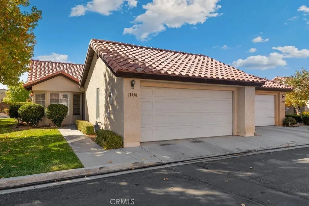 11530 Oak Street, Apple Valley