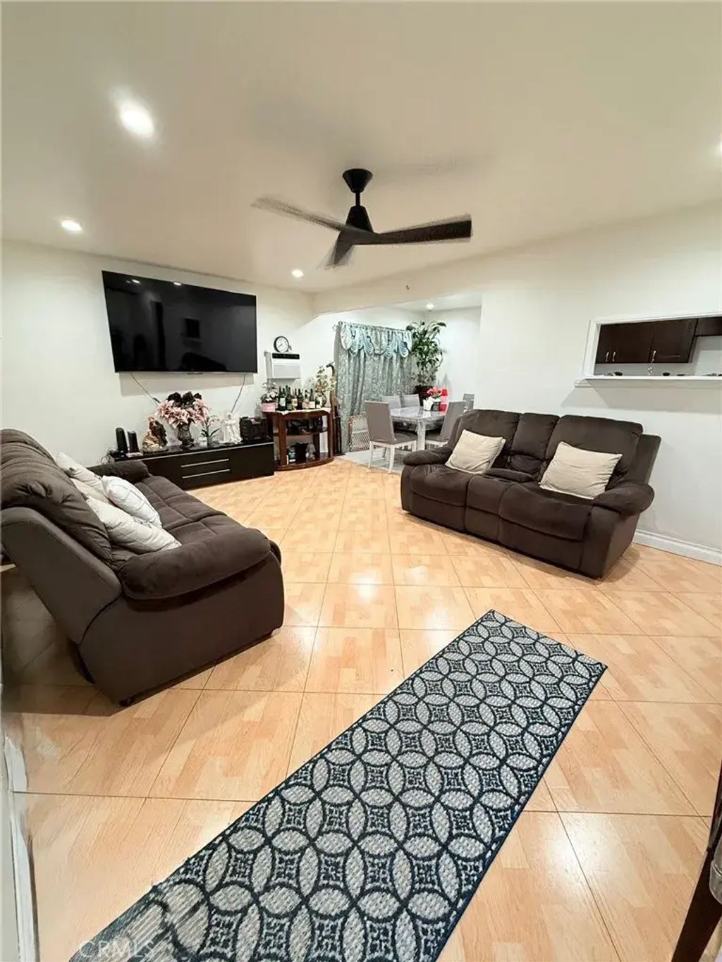 18016 Los Palacios, Rowland Heights