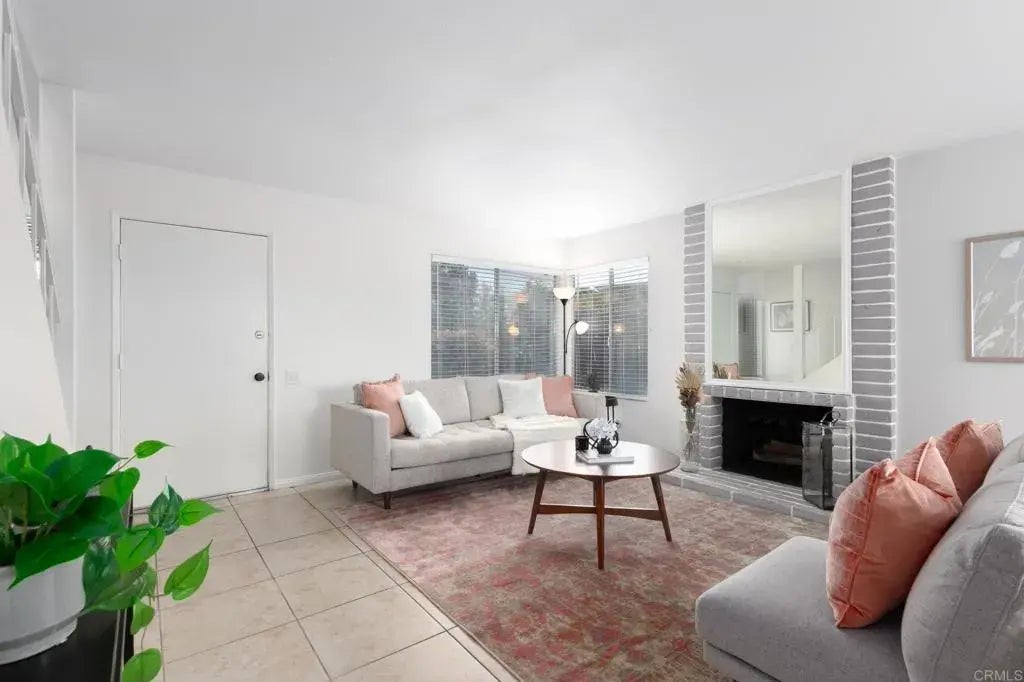 992 Churrituck Drive, 