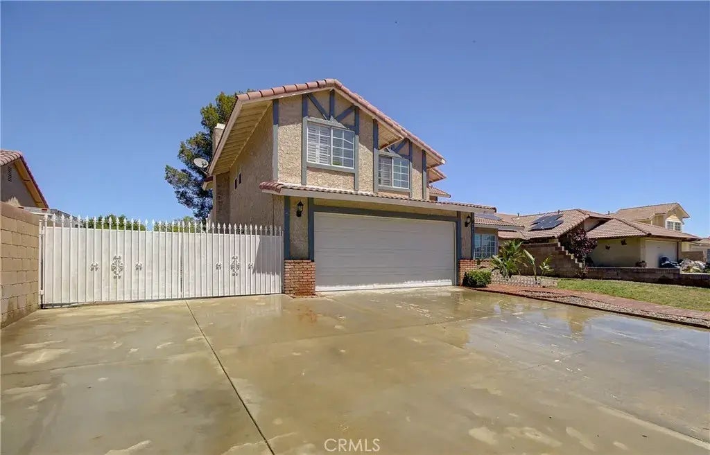 811 E Avenue J10, Lancaster