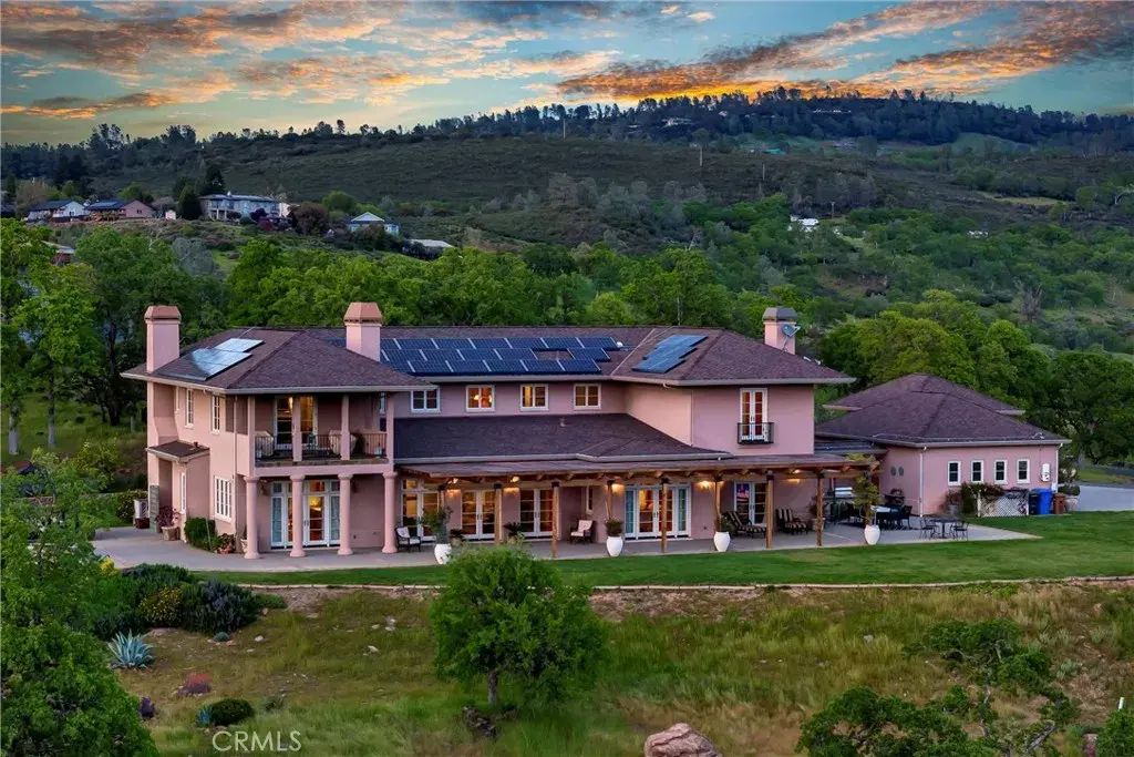 19255 Dallas Court, Hidden Valley Lake
