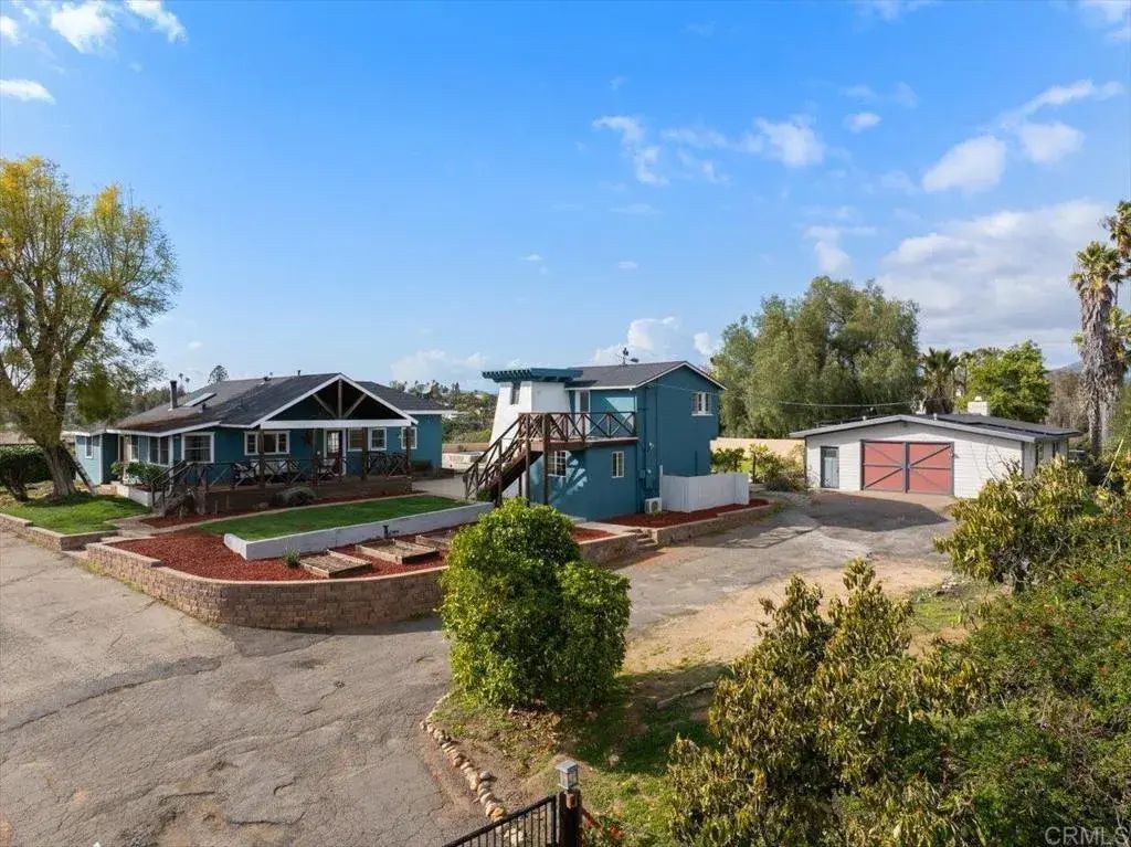 1420 Idaho Ave, Escondido