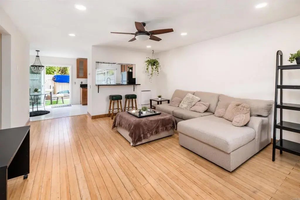 802 Regal Road 4m, Encinitas