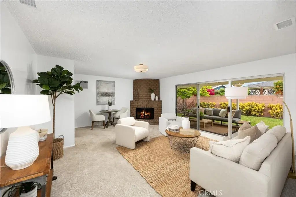 2545 West Glenoaks Ave, Anaheim