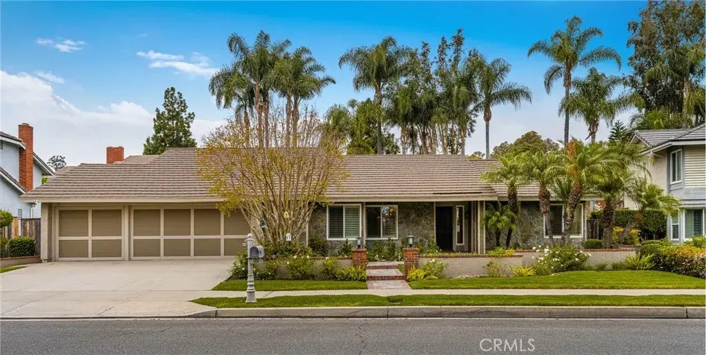 6231 E Mabury Avenue, Orange