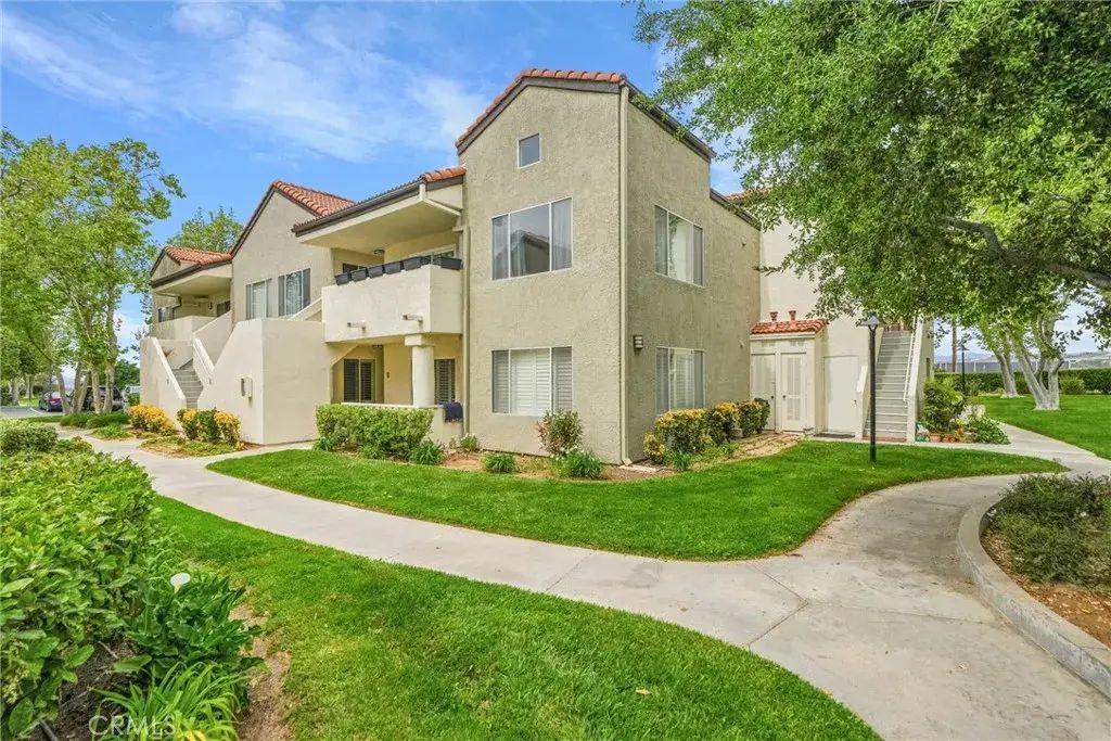 21308 Eucalyptus Way 202, Newhall