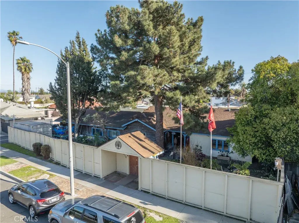 2812 W Orange Avenue, Anaheim